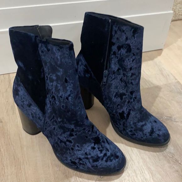 ASOS Shoes - New Look Crushed Velvet Boots